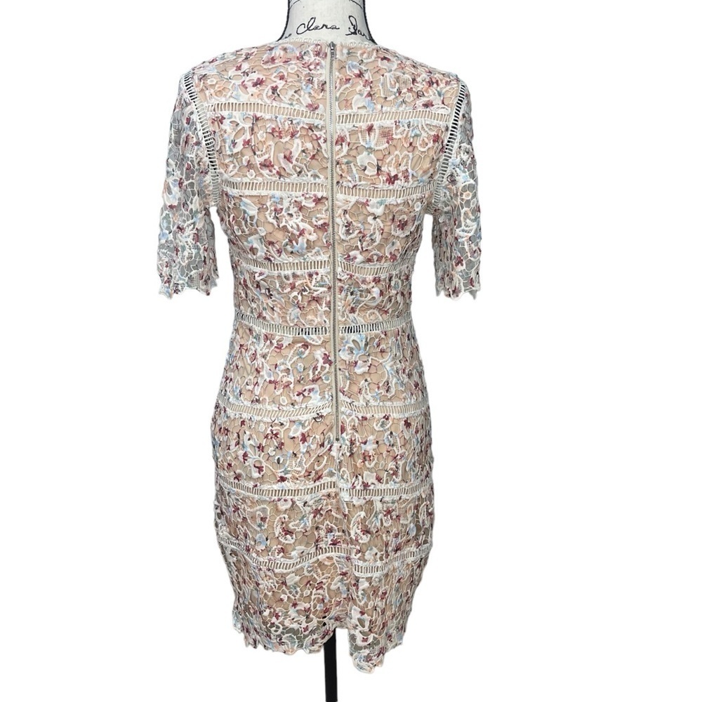 Fab’rik Lace Crochet Overlay Floral Zip Back Mini Dress Size M White Tan Red - Picture 10 of 13